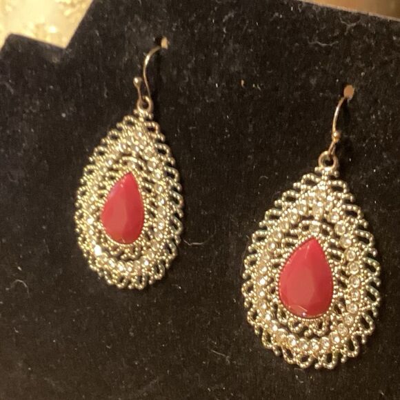 Ruby Red Silvertone Sparkly Pierced Earrings - Picture 6 of 6